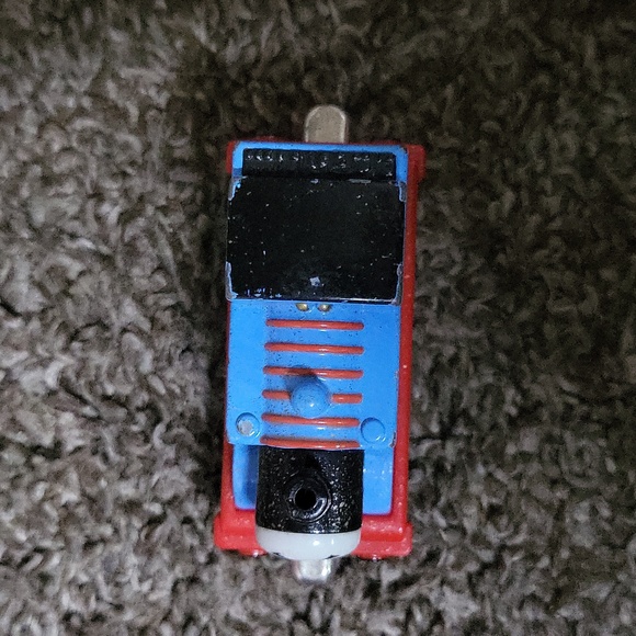 Thomas And Friends, Thomas Tank Engine F02A, Metal Diecast, 2012 R8847. - Picture 5 of 5